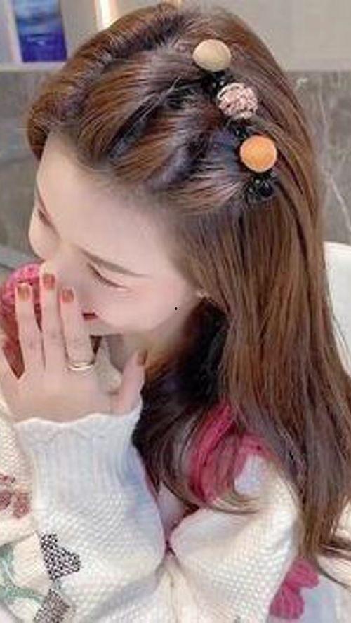 网红大夹子夹头发教程,轻松打造时尚发型